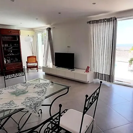 Perle Guest house *